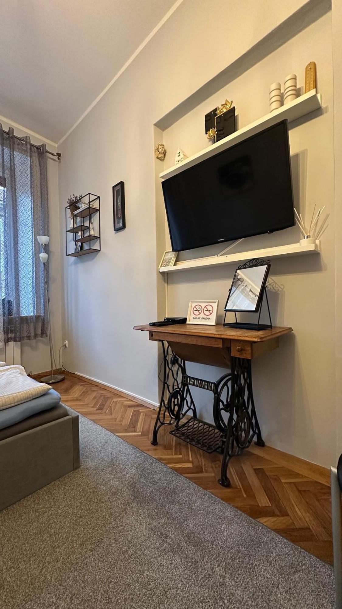 Apartament Przy Dworcu Radom Exterior foto