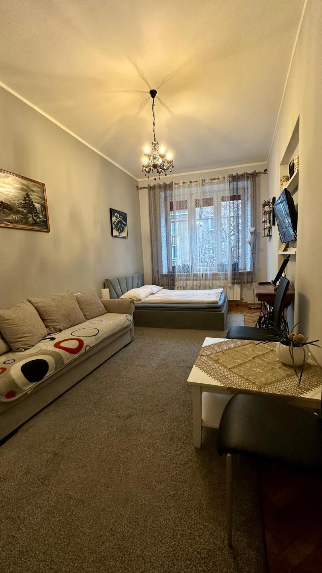 Apartament Przy Dworcu Radom Exterior foto